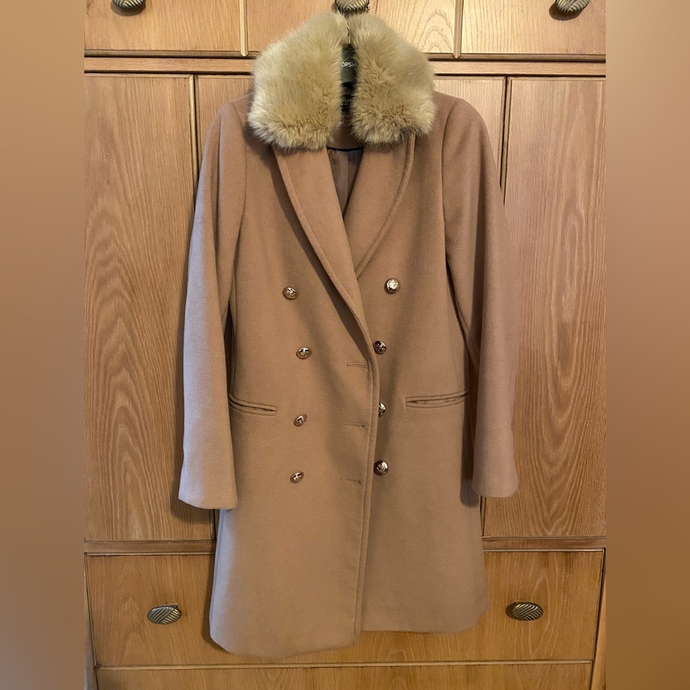 TopShop Nina Faux Fur Collar Double Breasted Coat size 4, Camel